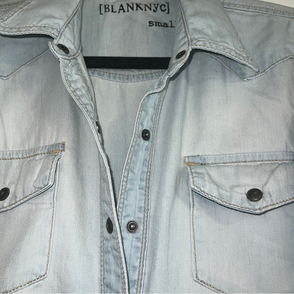 Blank NYC chambray light wash denim button down shirt SIZE: SMALL - Picture 3 of 9